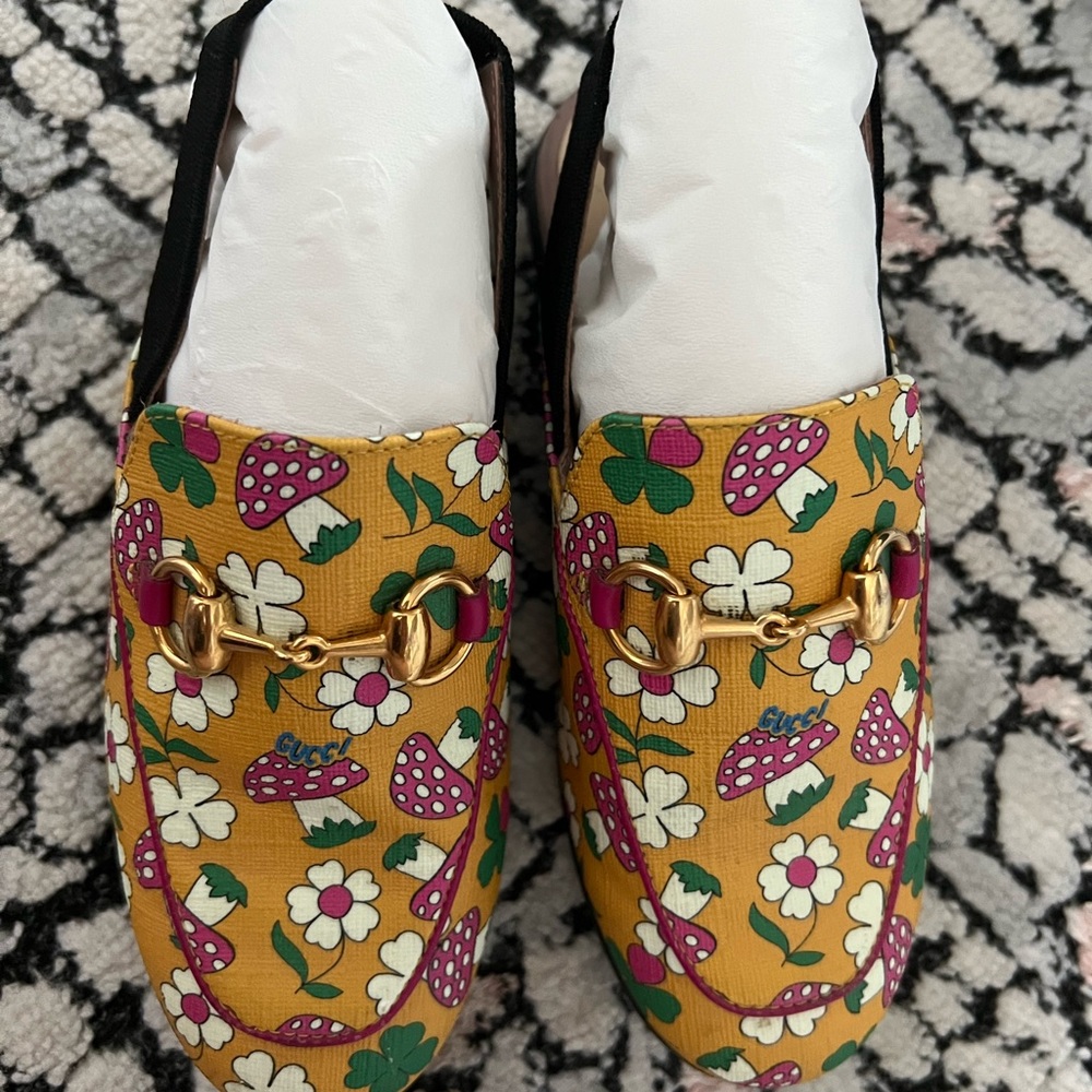 Gucci girls mules